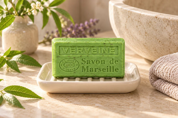 Perfumowane mydło marsylskie na ceramicznej mydelniczce